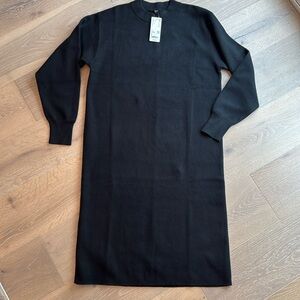 Uniqlo Black knit sweaterter dress. Size Small